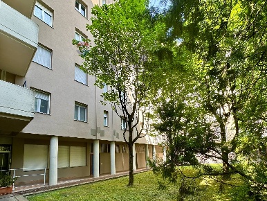 Foto Appartamento in Via Corridoni 42, Bergamo Redona di 152 m² in vendita