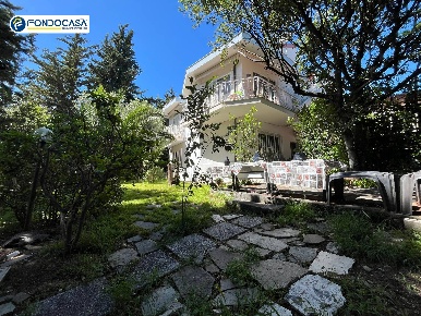 Foto Appartamento in Via Feltre 2, Borghetto Santo Spirito di 80 m²
