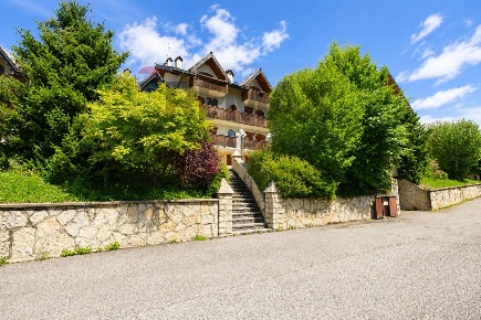 Foto Appartamento in VIA MAGGIORE 120, Roana Centro di 69 m² con 3 locali