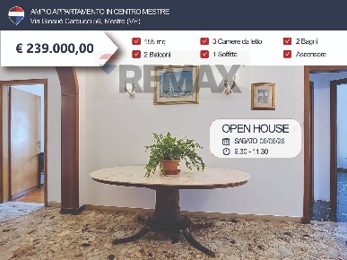 Foto Appartamento in Via Giosuè Carducci 56, Venezia Mestre di 155 m²