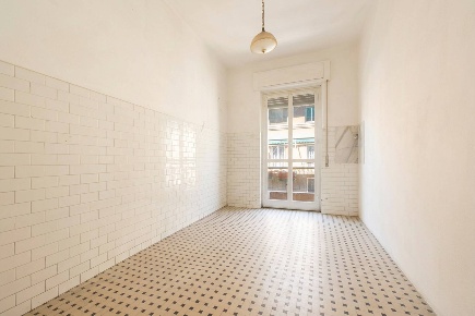 Foto Appartamento in Via Federico Avio, Genova Sampierdarena di 106 m²