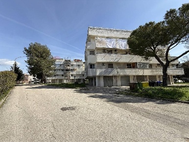 Foto Appartamento a Matera Centro di 179 m² con 6 locali in vendita