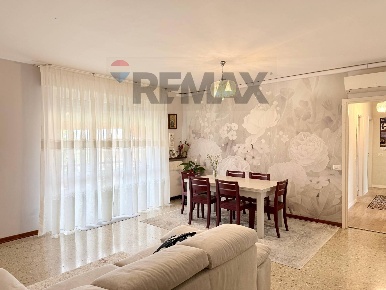 Foto Appartamento in Via Aldo Moro 8, Flero di 118 m² con 4 locali