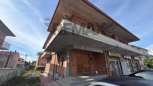 Foto Appartamento in Via Fiamenga 36, Foligno Viale Firenze, Paciana
