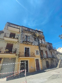Foto Case semi ndipendenti a Francavilla di Sicilia di 117 m² con 4 locali