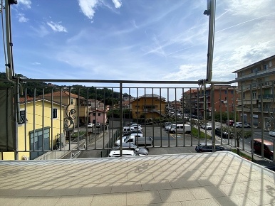 Foto Appartamento a Cogorno San Salvatore di 65 m² con 3 locali in vendita