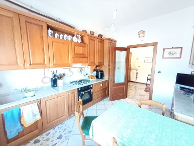 Foto Appartamento in Via Stazione Centrale, Ovada Centro di 95 m²