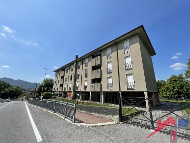 Foto Appartamento a Caprino Bergamasco di 88 m² con 3 locali in vendita