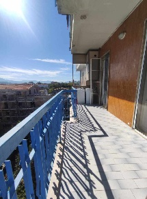 Foto Appartamento a Pescara Tiburtina di 92 m² con 5 locali in vendita