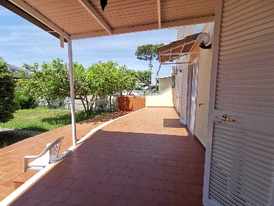 Foto Villa unifamiliare in Via Madonna del Pantano 40, Lago Patria