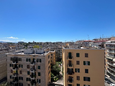 Foto Appartamento in Via Caffaro, Roma Garbatella di 140 m² con 4 locali