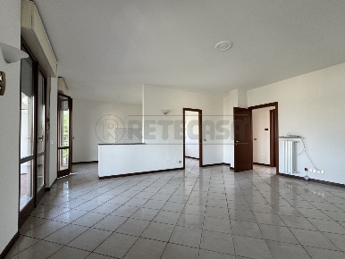 Foto Appartamento in Via Borgogna, Credera Rubbiano di 108 m² con 3 locali
