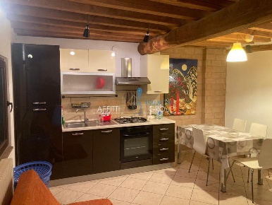 Foto Appartamento in Viale Potrignano 22, Carrara Centro di 45 m²