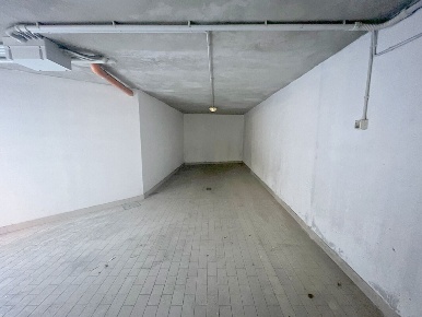 Foto Posti auto a Bologna Santo Stefano di 38 m² con 2 locali in vendita