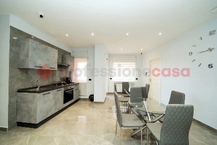 Foto Appartamento in Corso Giuseppe Garibaldi 185, Portici di 157 m²