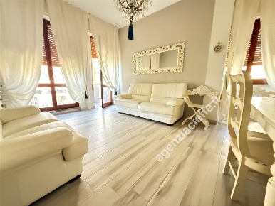 Foto Appartamento a Massa Ronchi - Poveromo di 90 m² con 4 locali