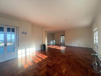 Foto Appartamento a Trecastagni di 150 m² con 4 locali in affitto