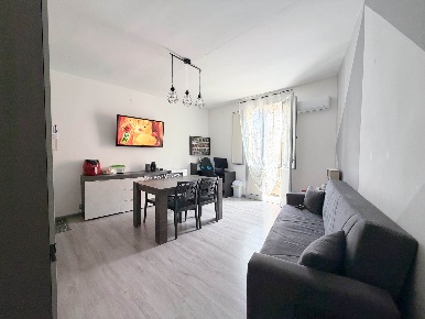 Foto Appartamento in Ronco secondo a Viale Tica 26, Siracusa di 60 m²