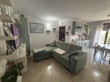Foto Appartamento a Taglio di Po Centro di 55 m² con 4 locali in vendita