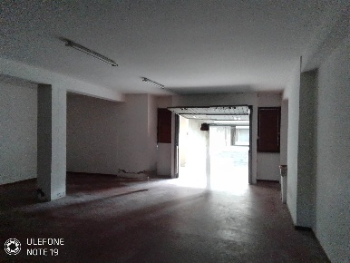 Foto Garage a Prato Repubblica di 90 m² con 1 locali in affitto