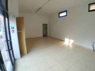 Foto Laboratorio a Modena Sacca - Stazione di 45 m² con 1 locali in affitto