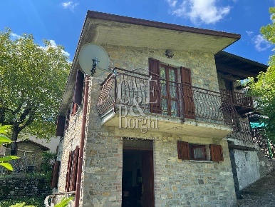 Foto Case semi ndipendenti in via Circonvallazione, Romagnese Centro