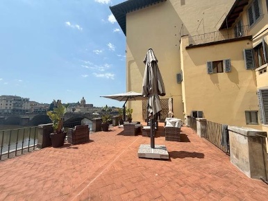 Foto Appartamento a Firenze Piazza della Repubblica di 252 m² con 9 locali