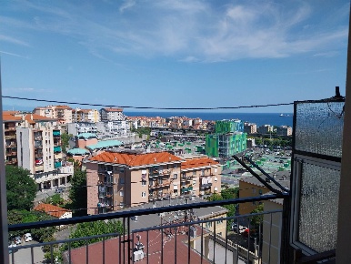 Foto Appartamento a Savona Oltreletimbro, Santa Rita di 80 m² con 4 locali