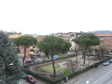 Foto Appartamento in VIA DE AMICIS, Scandicci Centro di 58 m² con 2 locali