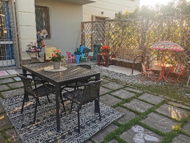 Foto Villa a schiera a Livorno Salviano di 140 m² con 6 locali in vendita