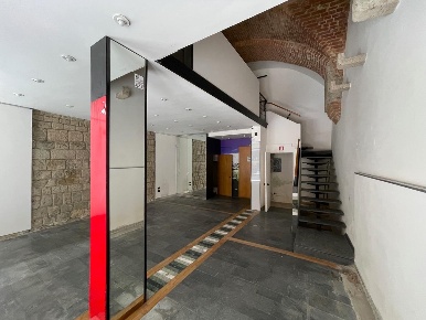 Foto Negozio a Siena Lizza - Camollia di 135 m² con 4 locali in affitto