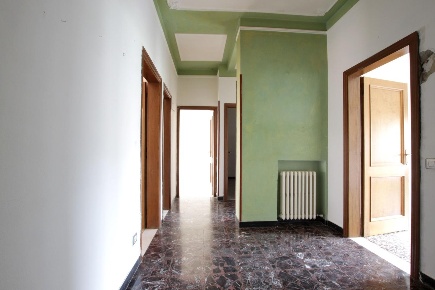 Foto Appartamento a Poggibonsi Centro di 130 m² con 5 locali in vendita