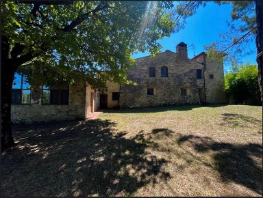 Foto Casale a Colle di Val d'Elsa Colle Bassa, Via Gramsci di 380 m²
