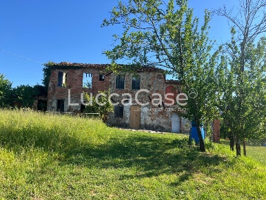 Foto Rustico a Montecarlo di 344 m² con 9 locali in vendita