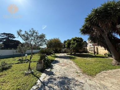 Foto Terreno residenziale a Gagliano del Capo Centro di 313 m² in vendita