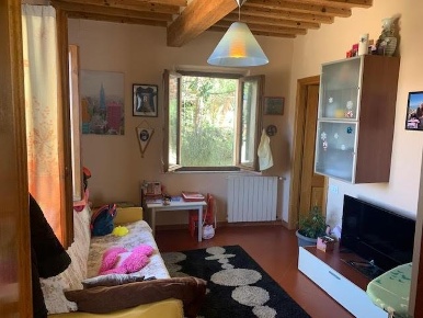 Foto Appartamento a Calci Montemagno di 110 m² con 5 locali in vendita