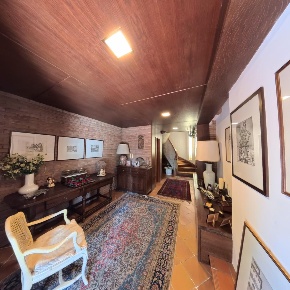 Foto Case semi ndipendenti a Pontedera Oltrera di 250 m² con 8 locali
