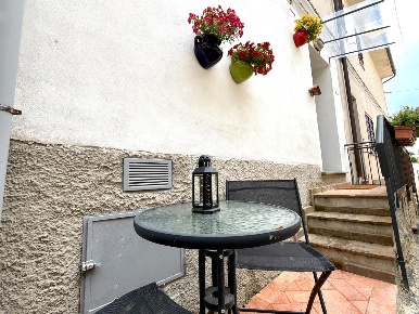 Foto Appartamento a Chianni Centro di 82 m² con 4 locali in vendita