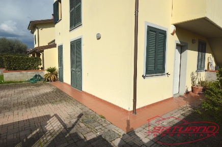 Foto Appartamento a Lucca San Vito di 82 m² con 4 locali in vendita