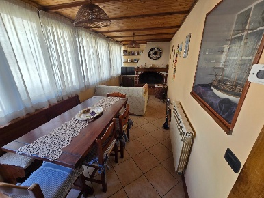 Foto Attico a Carrara Avenza di 129 m² con 6 locali in vendita