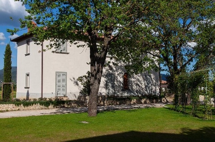 Foto Casale a Cortona Centro di 270 m² con 8 locali in vendita