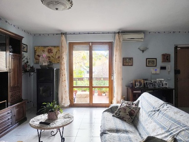 Foto Appartamento a Asciano Centro di 175 m² con 6 locali in vendita