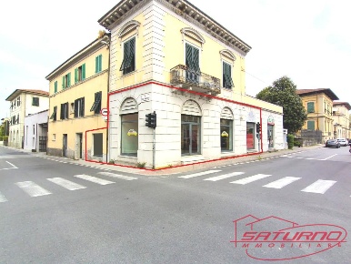 Foto Locale commerciale a Lucca San Concordio di 135 m² con 4 locali