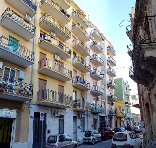 Foto Appartamento a Augusta Centro di 195 m² con 5 locali in vendita