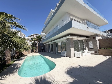 Foto Villa unifamiliare in Via Polveriera, Gravina di Catania Centro