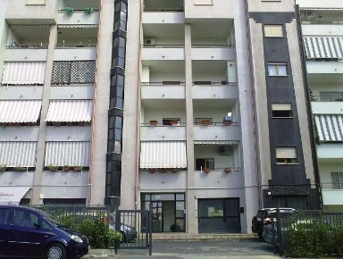 Foto Appartamento in via cardamone, Cosenza Stadio - Città 2000 di 52 m²