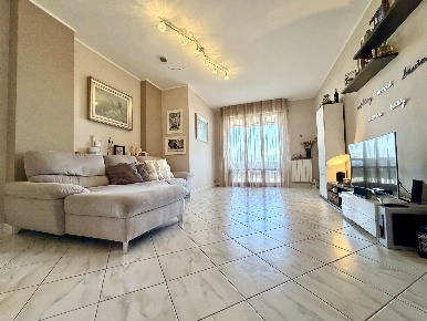 Foto Appartamento a Follonica Cassarello, Senzuno, Salciaina di 85 m²