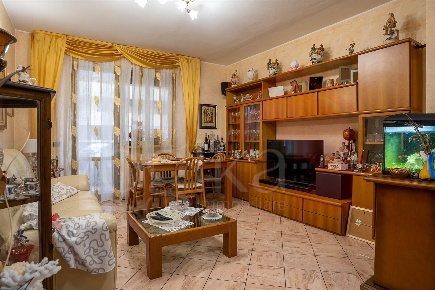 Foto Appartamento in Via dei Pini 6, Pieve Emanuele Centro di 85 m²