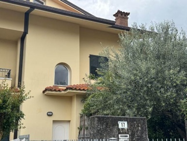 Foto Case semi ndipendenti a Misano Adriatico Santa Monica Cella di 96 m²
