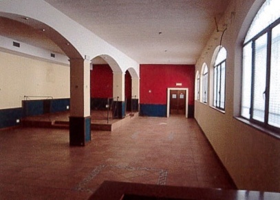 Foto Negozio in Via Dante Alighieri, Rho Centro di 340 m² con 6 locali
